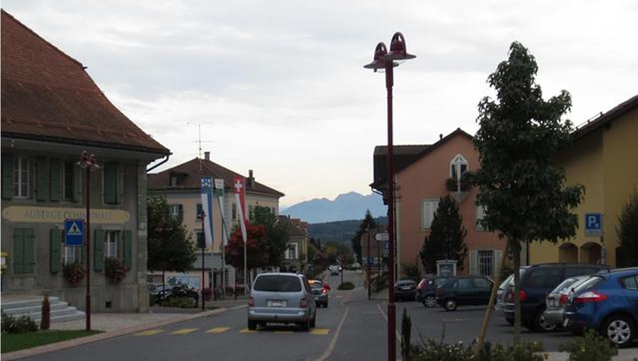 Illustration visuelle pour le podcast Versus en balade de la RTS du 12 juillet 2017 consacré à Mézières FR et au Musée du Papier peint.